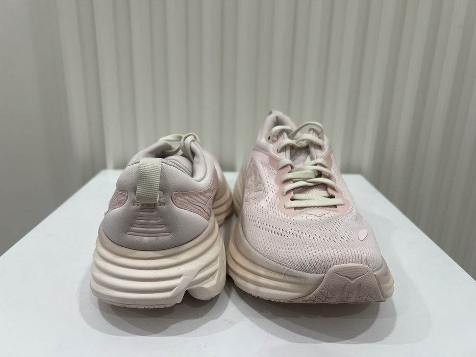 Кросівки Hoka Bondi 8