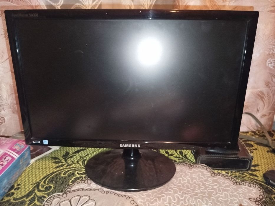 Монітор після ремонту оновлена плата