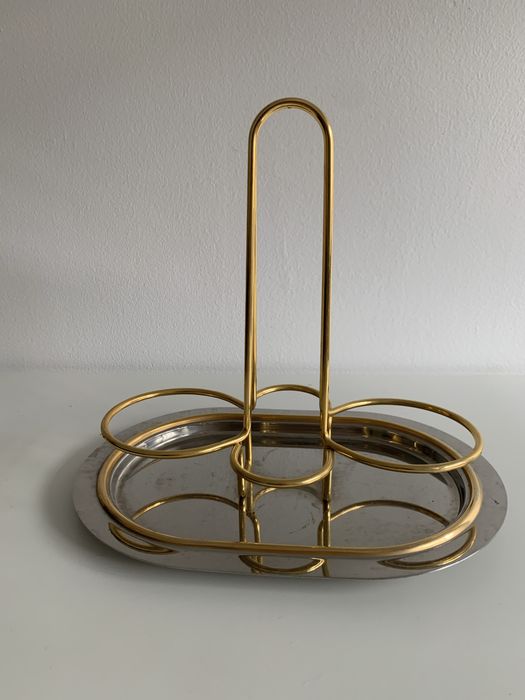 Galheteiro com 4 peças.