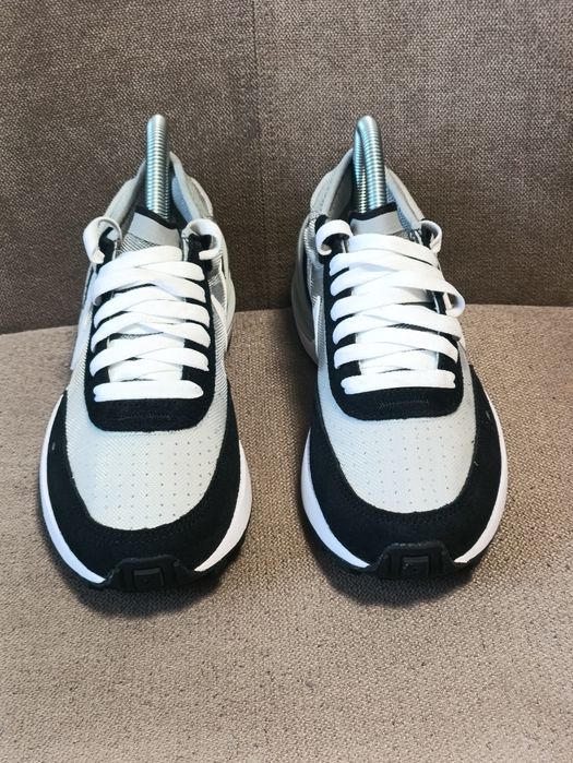 Nike Waffle One SE розмір 36.5 устілка 24 см