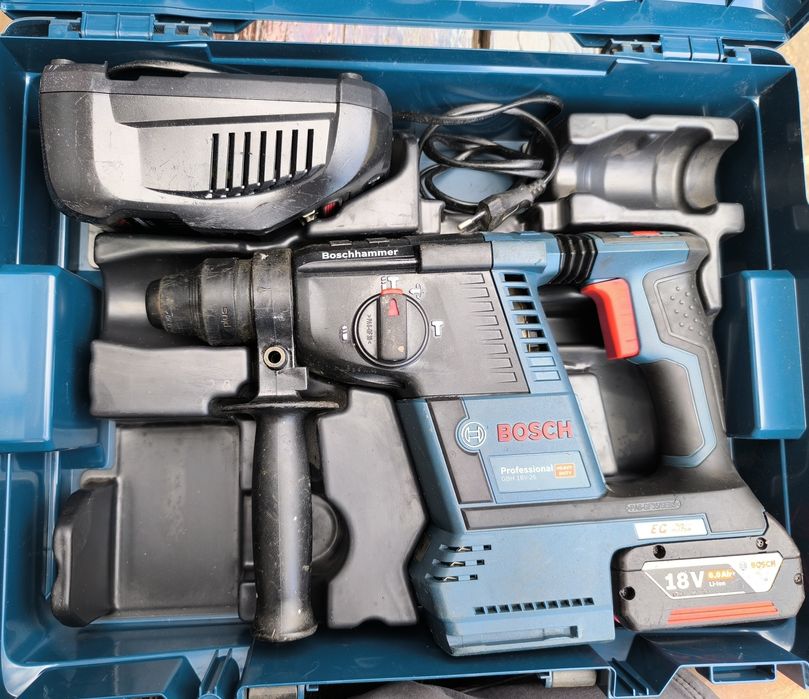 Перфоратор Bosch gbh 18 v-26 бу