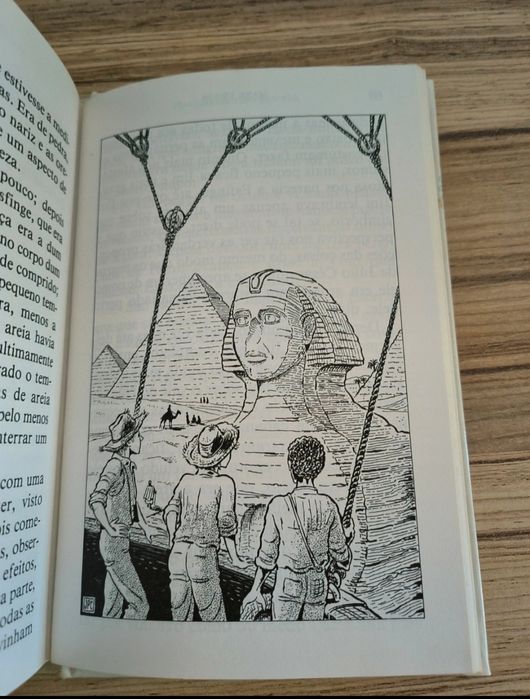 Livro "Viagens de Tom Sawyer"