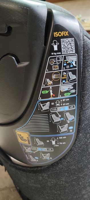 Cadeira Auto Maxi-Cosi Assisfix Nomadblack Preto 4m-4anos