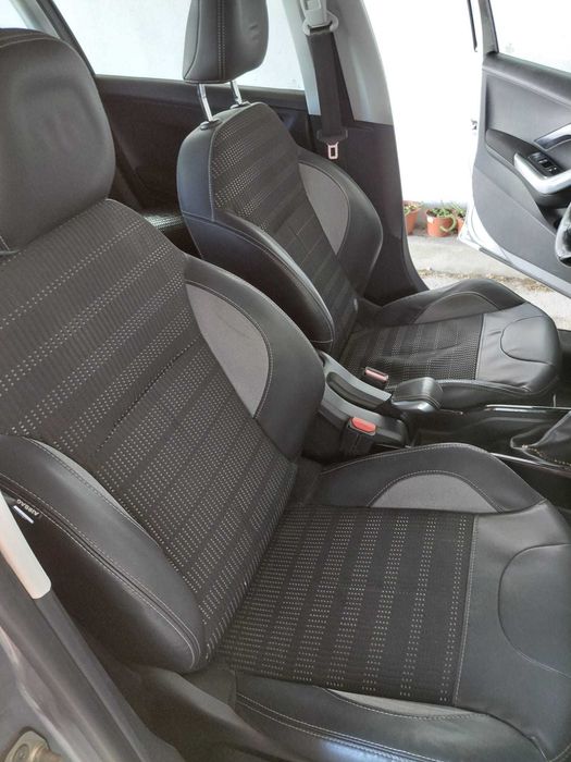 Peugeot - 2008  1.2 Puretech Allure — photo 5