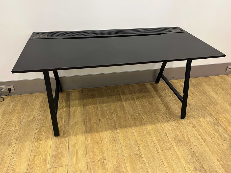 Ігровий стіл IKEA Utespelare