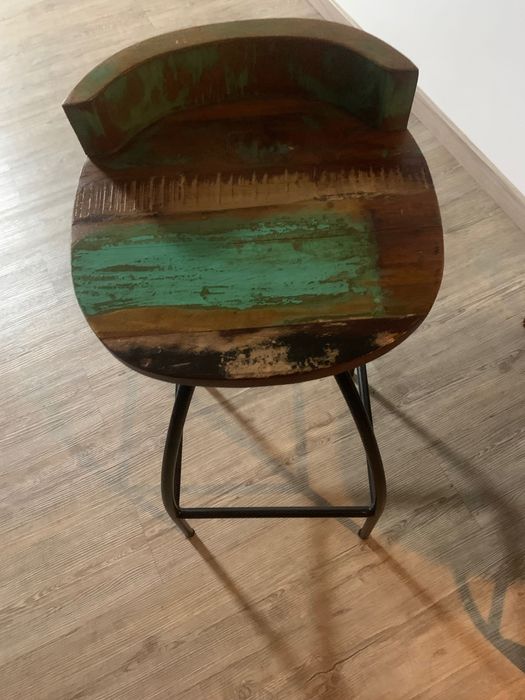 4 bancos altos como novos