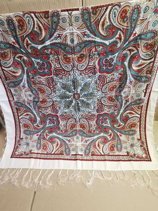 Хустка, платок. Продам.