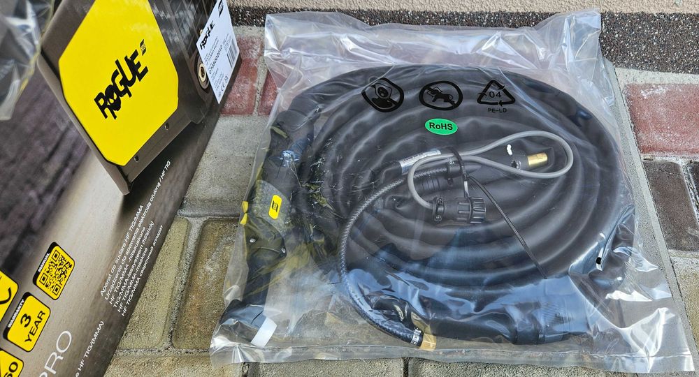 Зварювальний інвертор ESAB Rogue ET 201i PRO