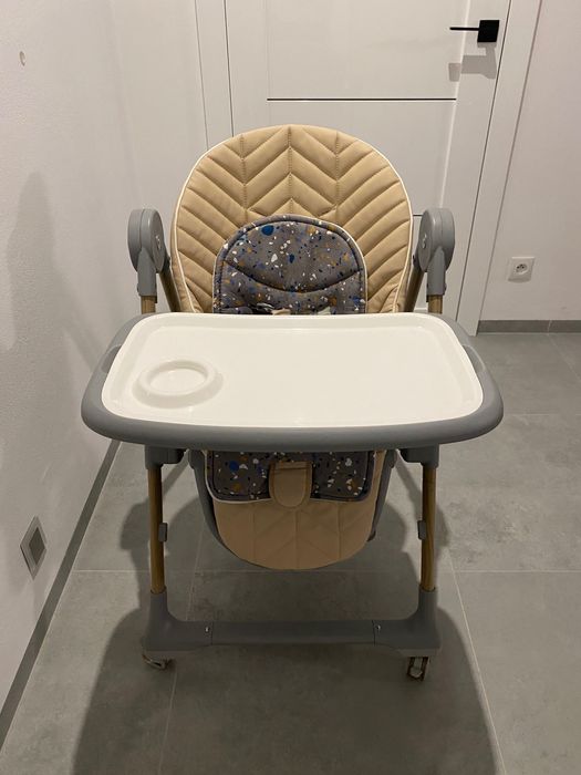 Krzesełko do karmienia Kinder Kraft lastree