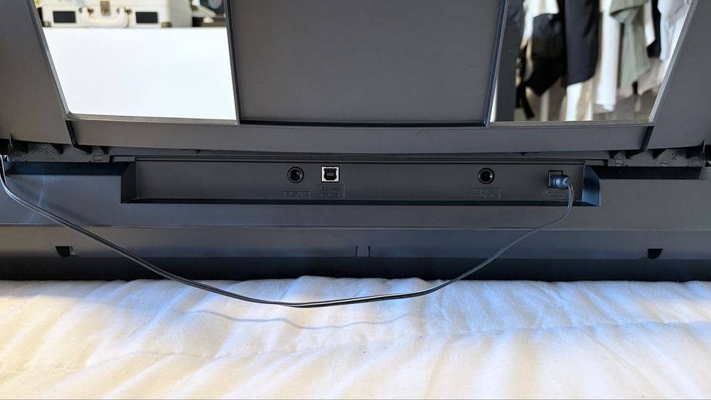 Piano Yamaha PSR-E243