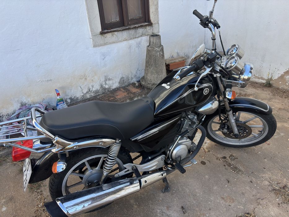 Mota Yamaha YBR 125 cunstom, 2015.