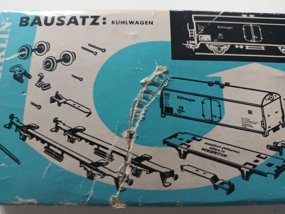 4918 Marklin, puste pudelko, kolejka