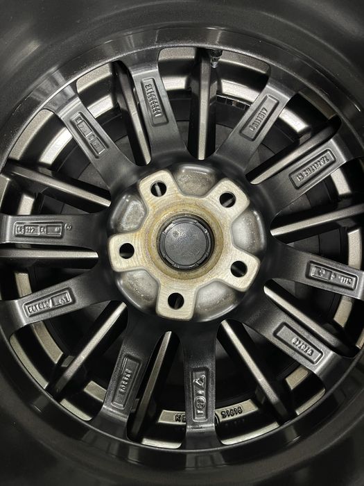 Диски R17 5x112 Et40 7J. Volkswagen Tiguan Passat B8 B7 B6 Jetta Golf Touran Caddy CC Audi Q3 Q2 Skoda Kodiaq Karoq Octavia A8 A7 A5 Superb