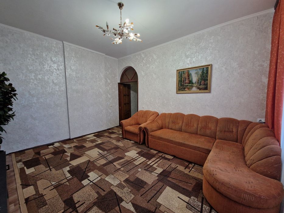 Продаж 2х кімгатної квартири.Сталінка. Рн. Вал