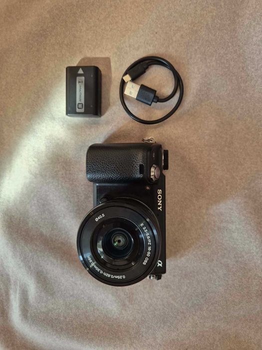 Sony NEX-6 czarny + 16-50 mm | stan bardzo dobry | niski przebieg | komplet