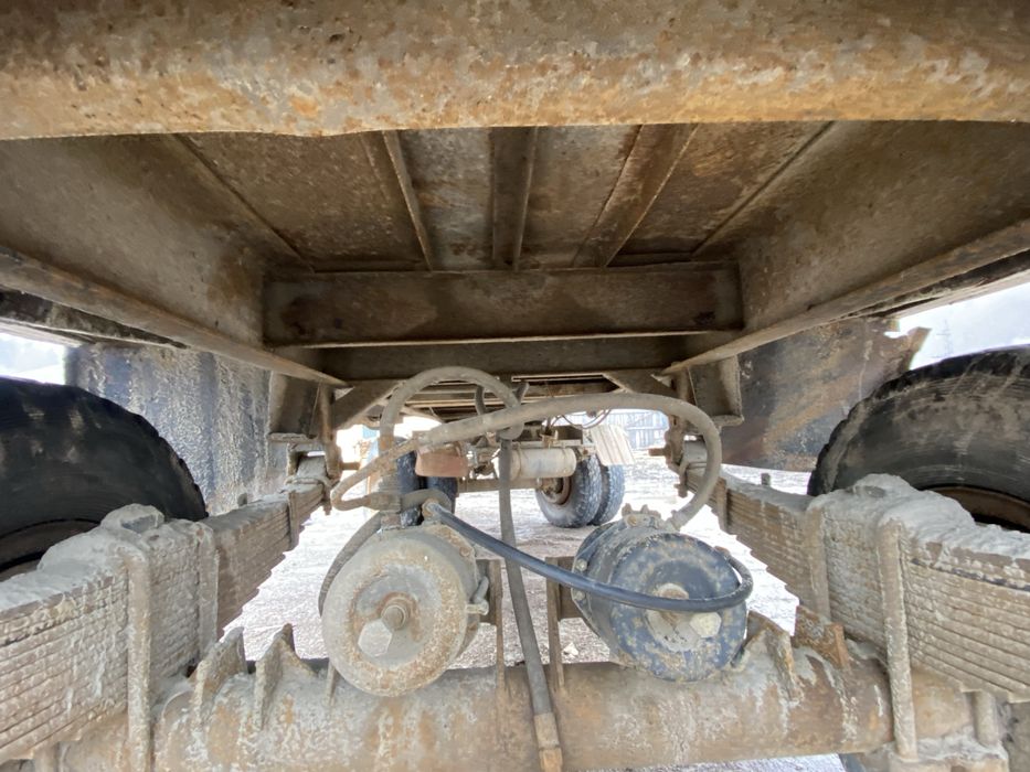 Продам прицеп лісовий урал камаз