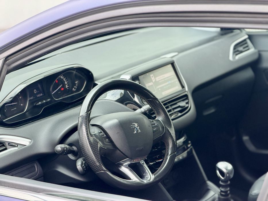 Peugeot 208 1.6 hdi Allure