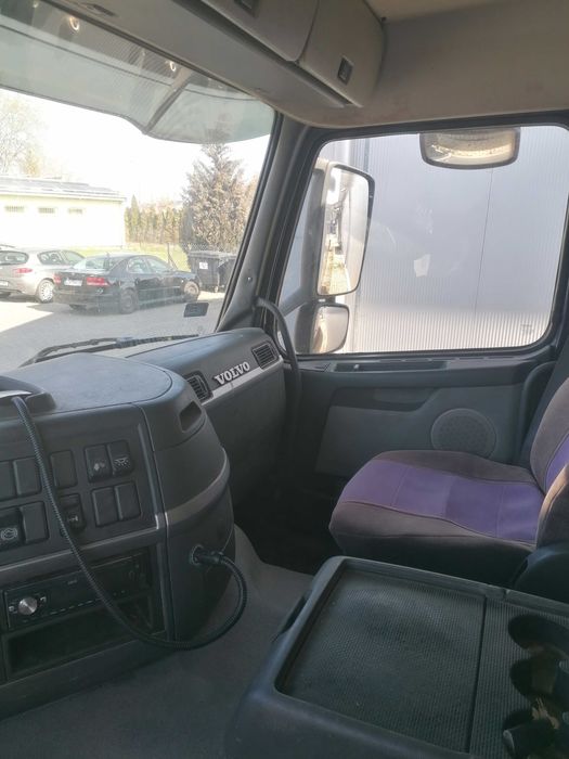 VOLVO FM9 4X2R 2005R 568926 KM