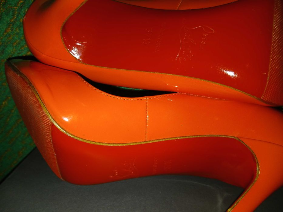 louboutin туфлі 37.5