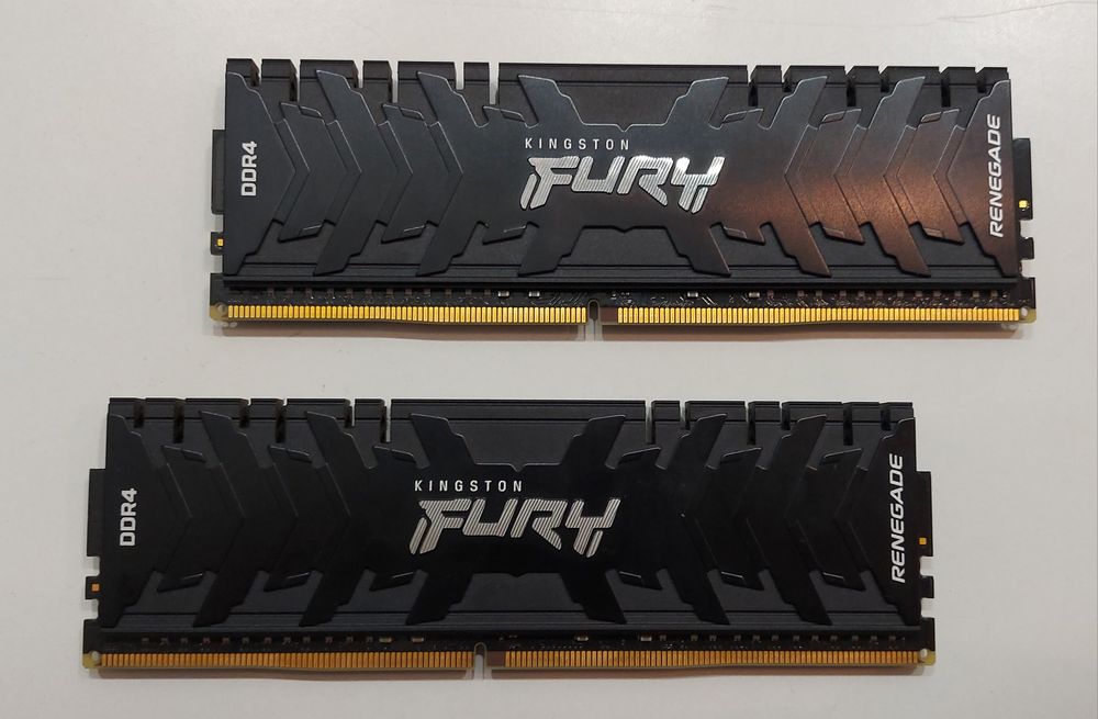 Pamięć RAM Kingston Fury Renegade DDR4 32GB (2x16GB)