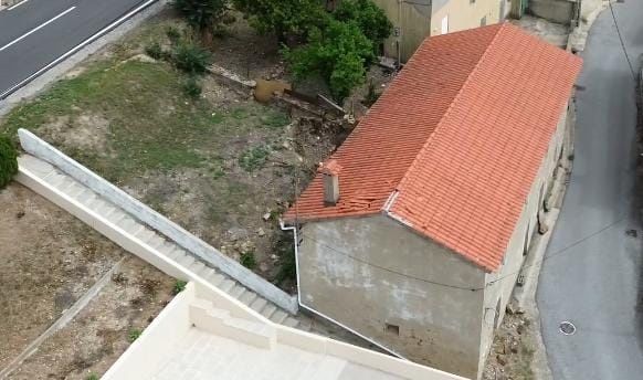 Prédio res do chao e 1° andar