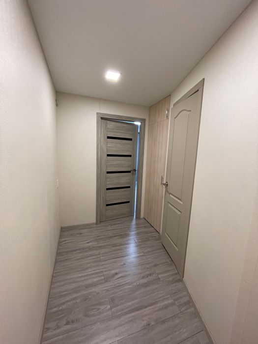 Здам двокімнатну квартиру, з новим ремонтом та меблями.