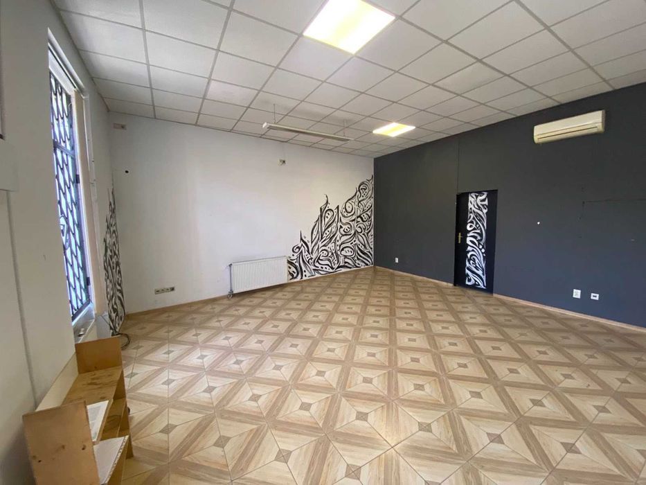 Продається приміщення комерційного призначення по вул.Мукачівська.