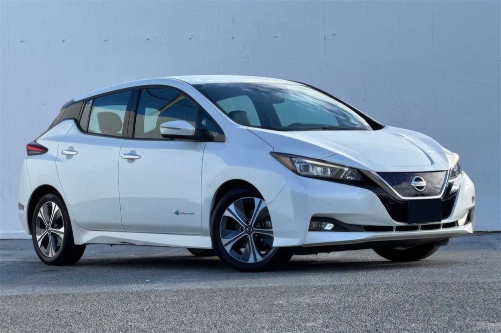 Nissan LEAF SL      2019