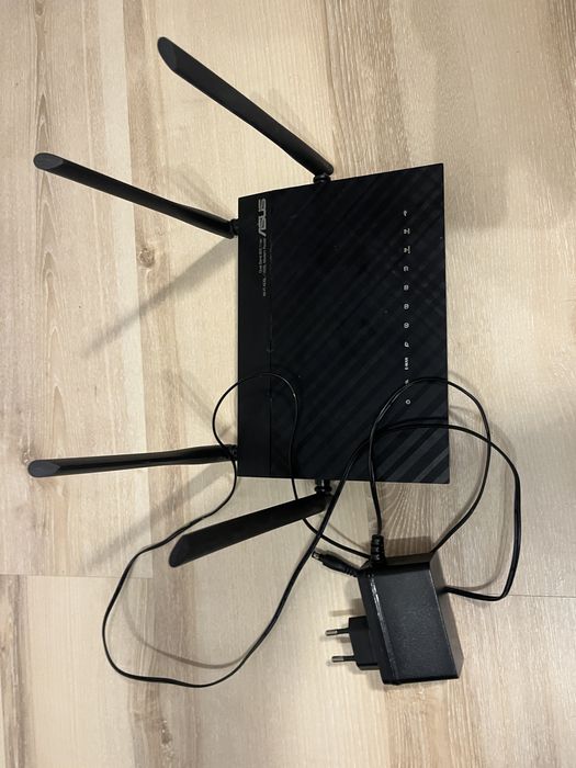 Router Asus DSL-AC52U