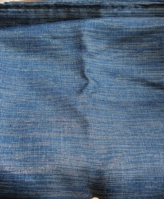 Zasłony niebieskie ze srebrną nitką