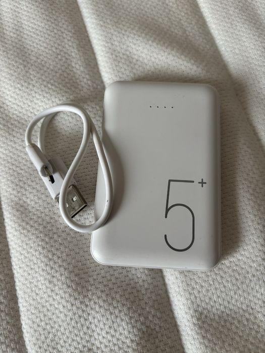 Powerbank com carregador - 5000mAh