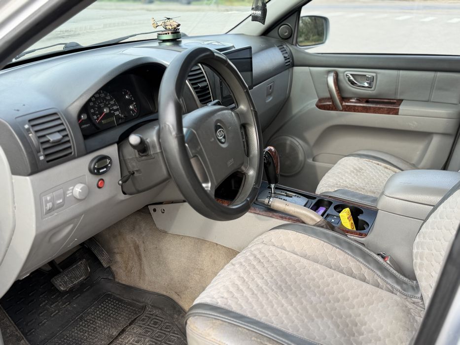 Kia Sorento 2.5 дизель 4x4 автомат