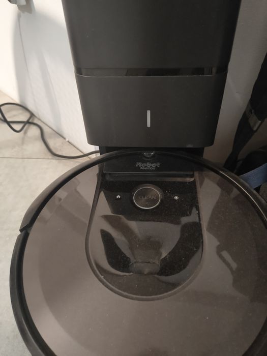 iRobot Roomba i7 wersja PLUS