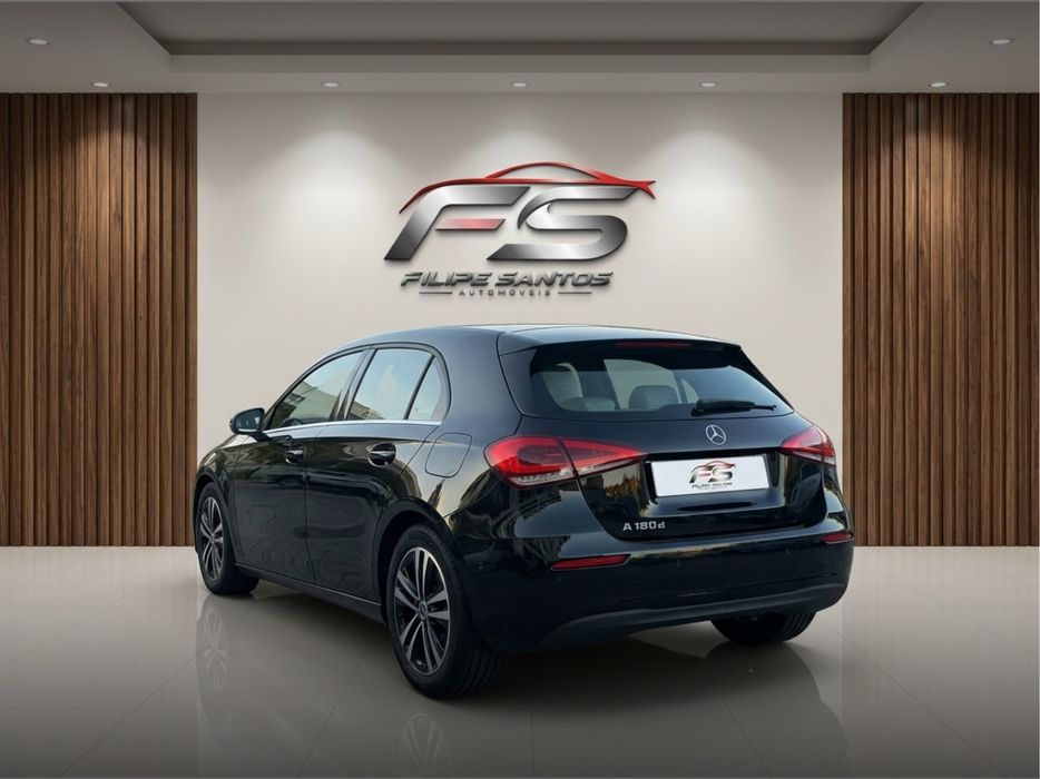 Mercedes A180d - Automático — photo 2