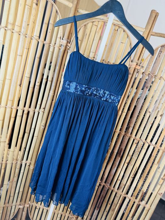 Urocza sukienka na ramiączkach, S/M