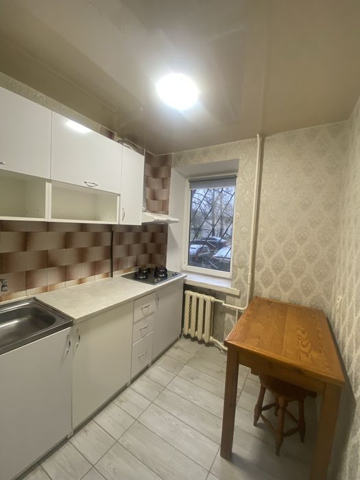 Здам 1 кімнатну квартиру район 17 школи