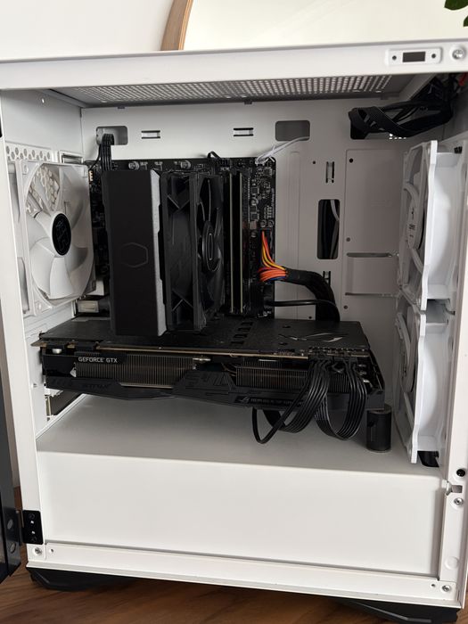 PC Gaming - Asus Rog GTX 1080Ti 11gb.