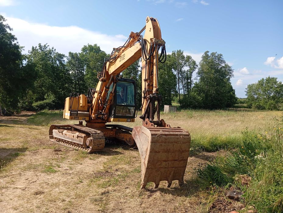 Giratória Liebherr r312 Guarda • OLX.pt