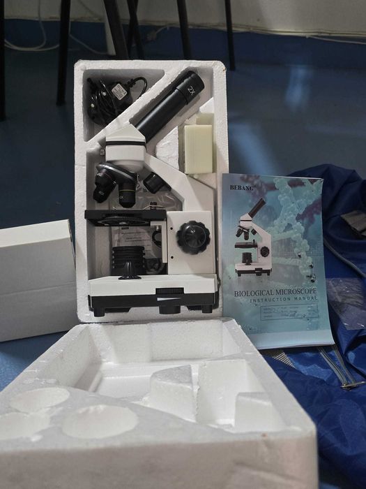 Microscopio para crianças