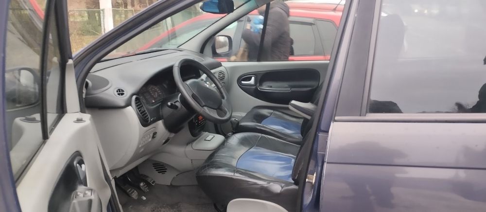 Renault Scenic RX4