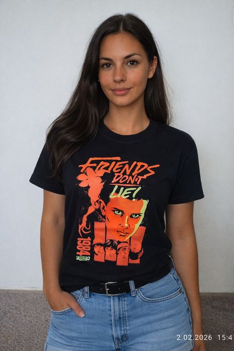 Czarny t-shirt stranger things friends dont lie S