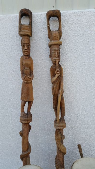 Várias  peças  decorativas
