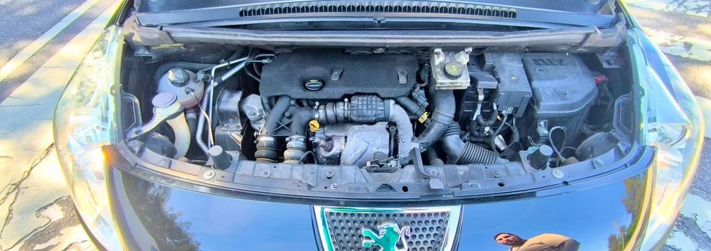 Peugeot 3008 1.6 HDI Sport  SÓ CHAMADAS