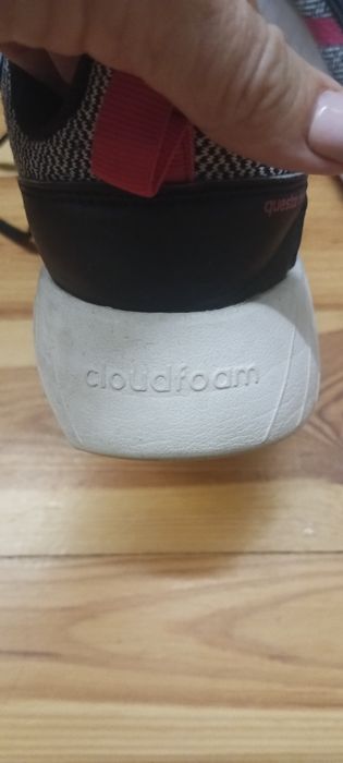 Bardzo lekkie i wygodne buty Adidas Questar Drive. Rozmiar 36 2/3.