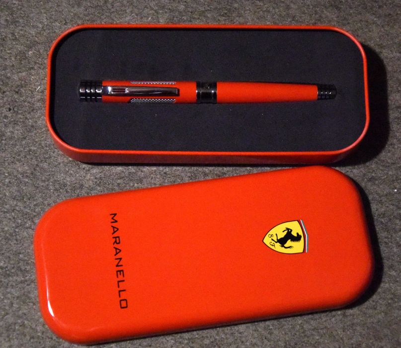 Caneta tinteiro FERRARI Maranello - nova