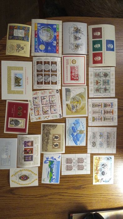 Znaczki pocztowe , bloczki zagraniczne