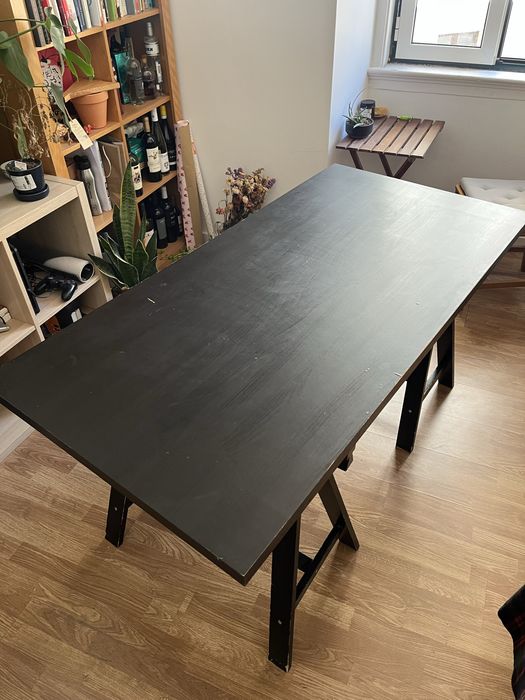 Secretária IKEA Linnmon