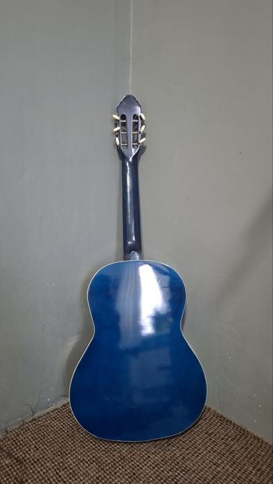 Акустична нова  гітара