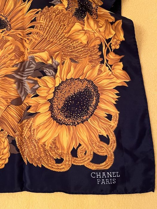 Chusta Chanel w słoneczniki
