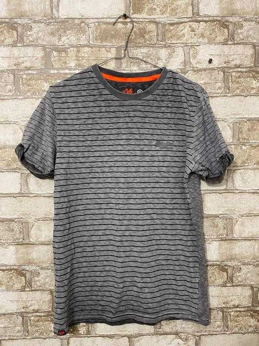 Футболка superdry (размер указан s)